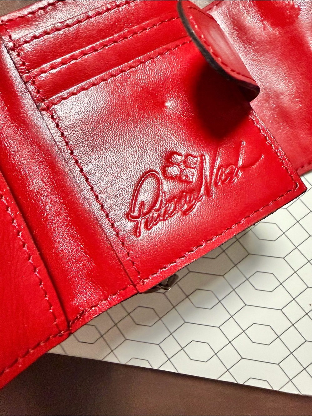 🏷️ NWT Patricia Nash Maida Tooled Leather Trifold Wallet — Lava/Papaya Red - Picture 6 of 10